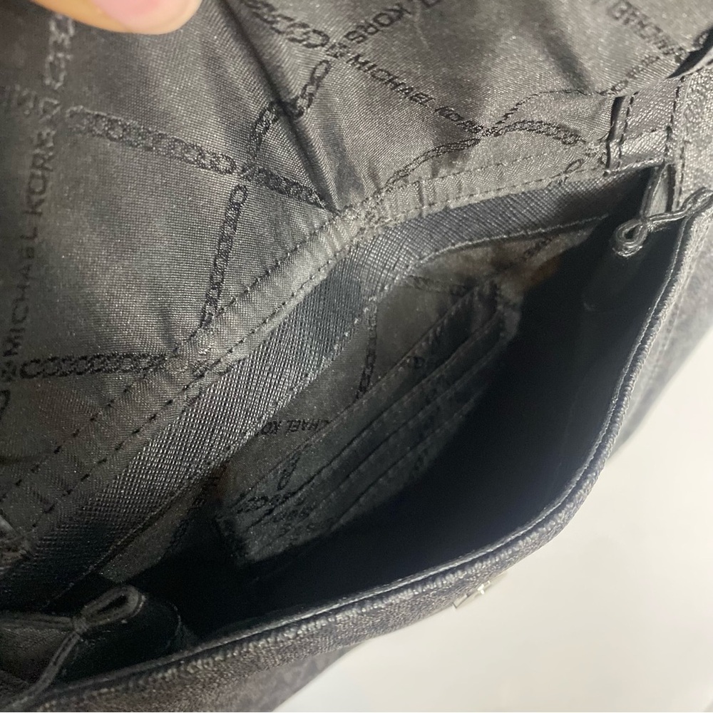 MICHAEL KORS Jet Set Medium Logo Pocket Tote Bag Black - Picture 15 of 16